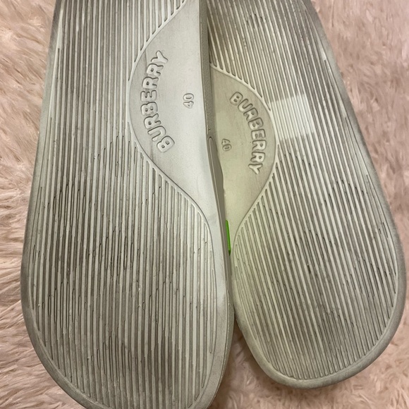 Burberry Furley Slide Sandal - Picture 4 of 5